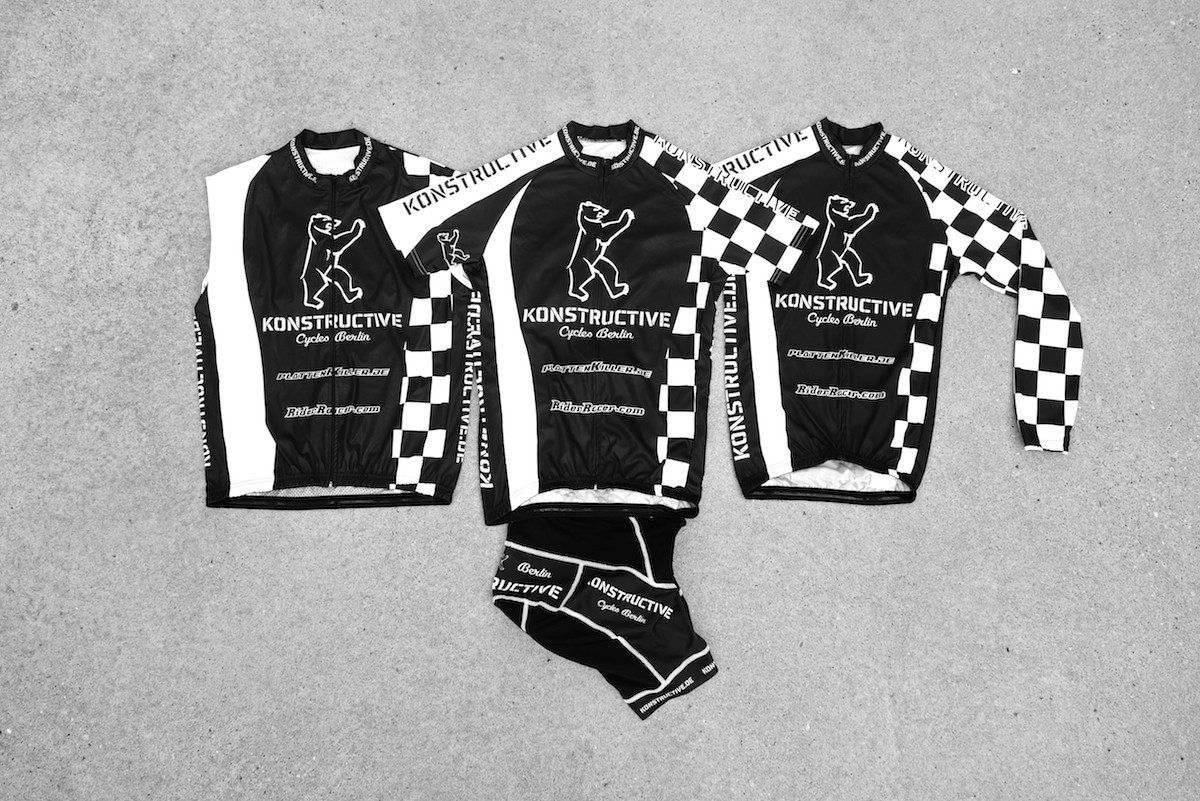 Konstructive Team Clothing - Funktionale Bike Bekleidung Team Edition - Black&White Style