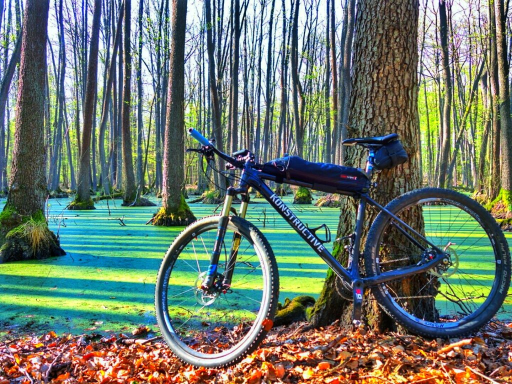 Konstructive TOURMALINE Bike Touring e1478516118134